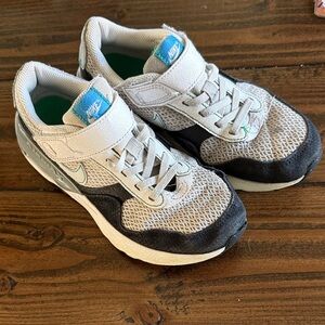 Nike Air Max Kids with Velcro